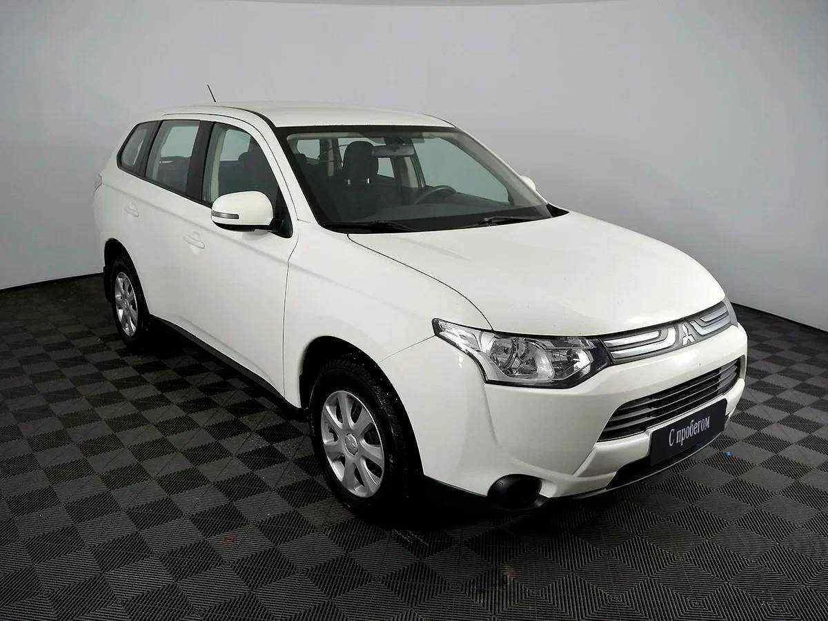 Mitsubishi Outlander, Белый, 2012, Вариатор, 145 л.с., цена от 731 000 руб.