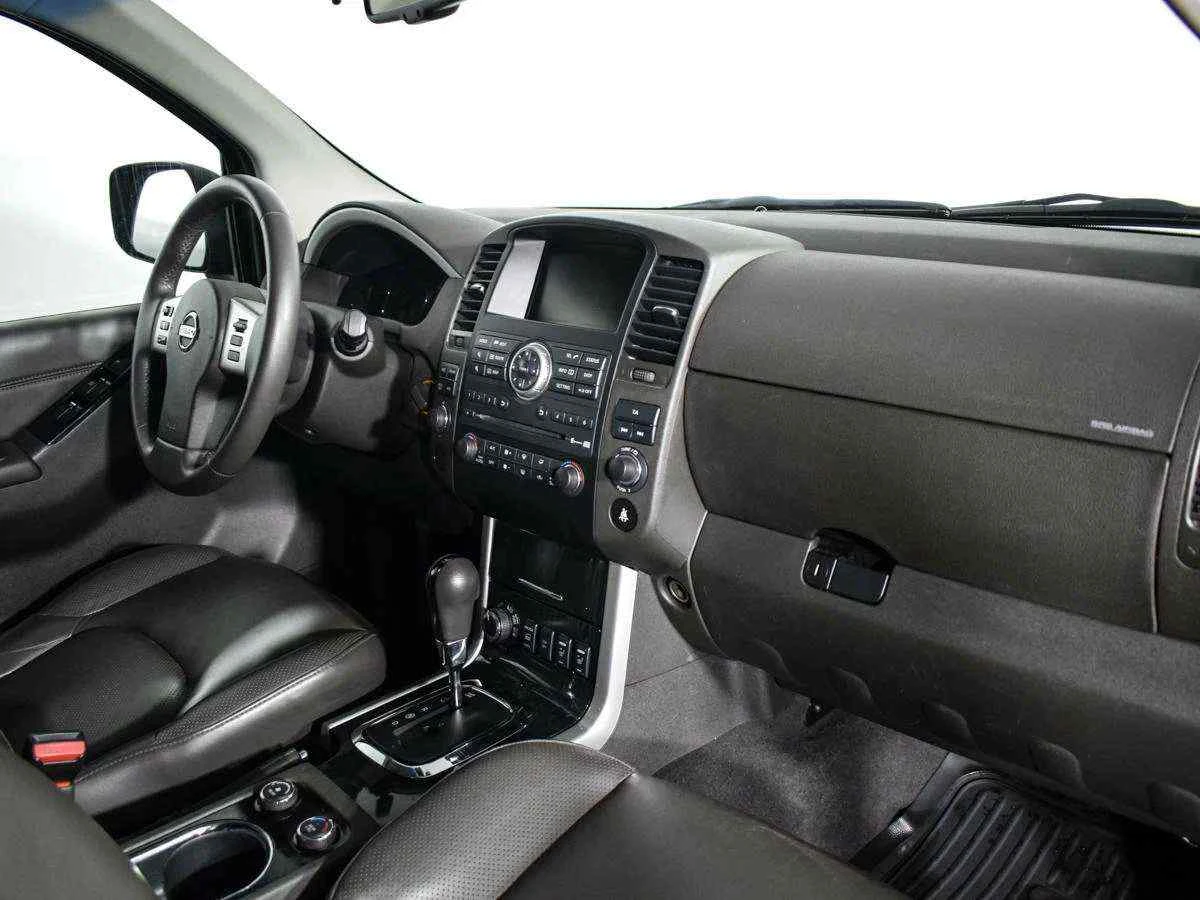 Nissan Pathfinder, Серый, 2011, Автоматическая, 231 л.с., цена от 927 000 руб.