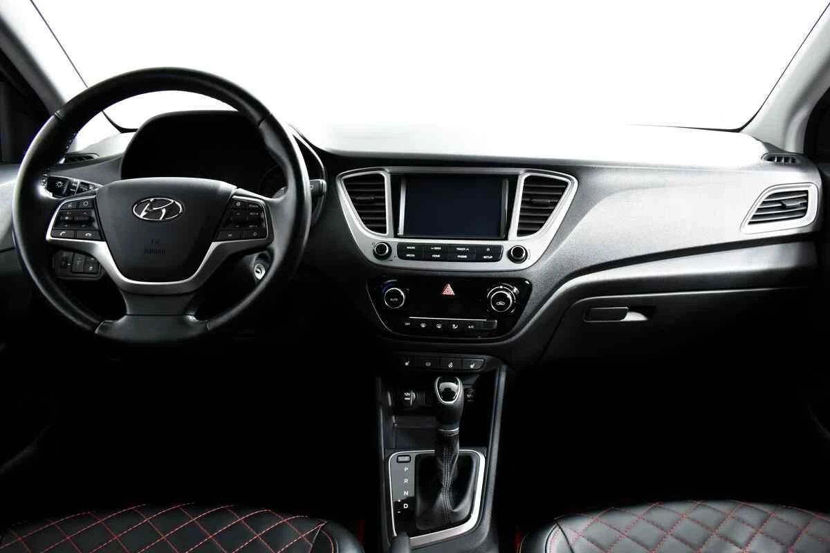 Hyundai Solaris, Черный, 2019, Автоматическая, 123 л.с., цена от 644 000 руб.