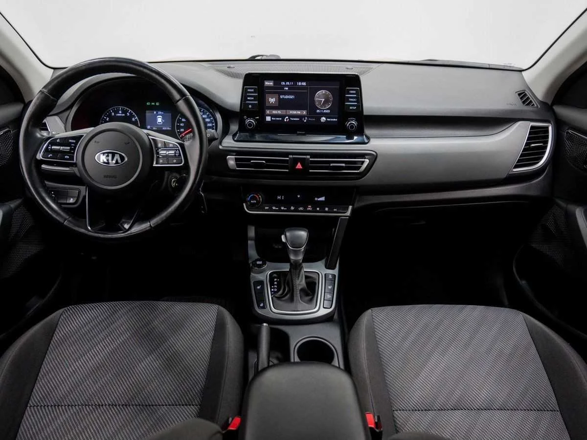 KIA SELTOS, Золотой, 2020, Вариатор, 149 л.с., цена от 1 432 000 руб.