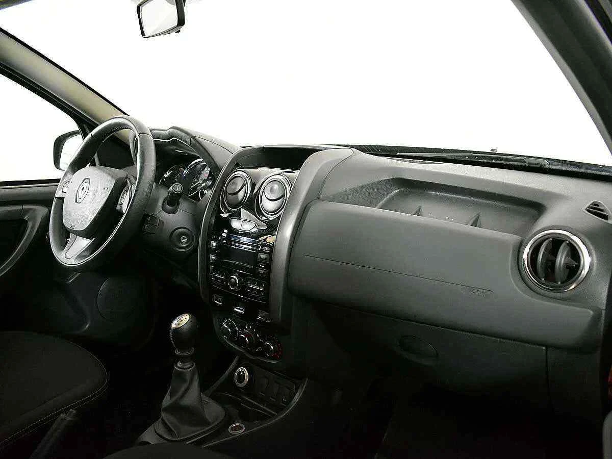 Renault Duster, Коричневый, 2017, Механическая, 114 л.с., цена от 1 127 000 руб.
