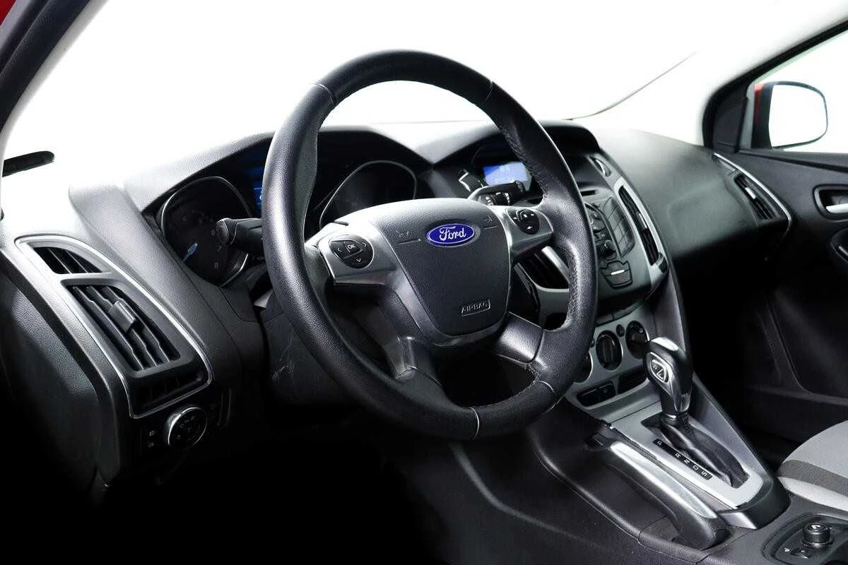 FORD FOCUS, Красный, 2012, Робот, 125 л.с., цена от 608 000 руб.