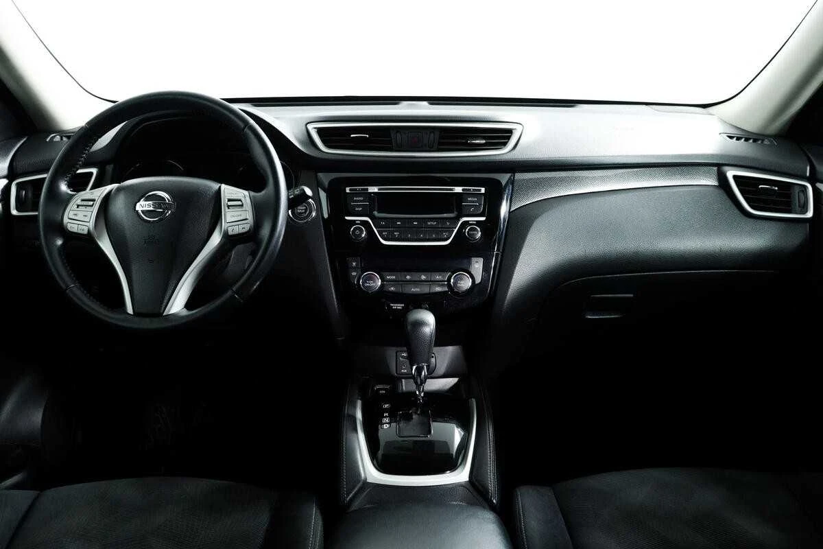 NISSAN X-TRAIL, Черный, 2017, Вариатор, 144 л.с., цена от 1 312 000 руб.