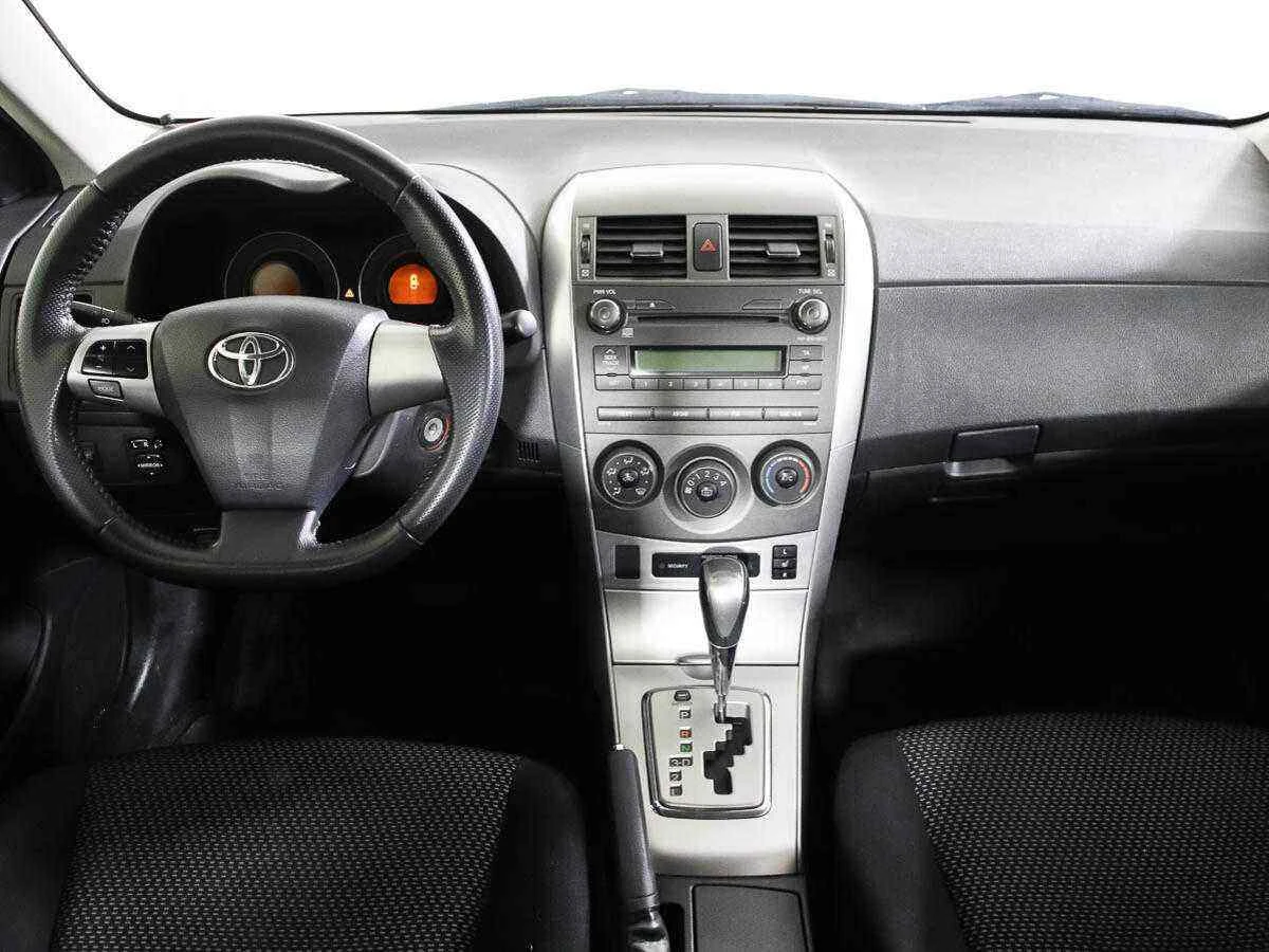 Toyota Corolla, Серебряный, 2011, Автоматическая, 124 л.с., цена от 470 000 руб.