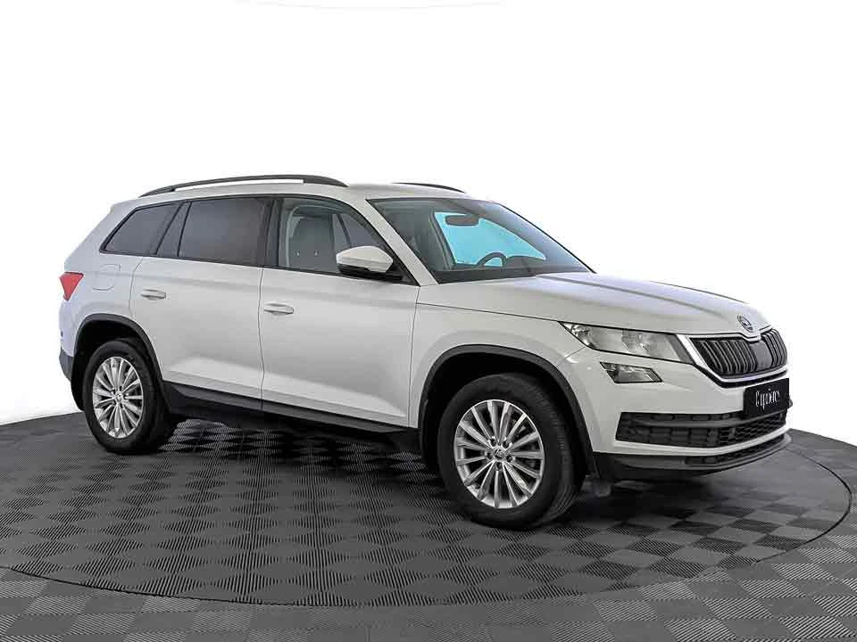 SKODA KODIAQ, Белый, 2018, Робот, 150 л.с., цена от 1 632 000 руб.