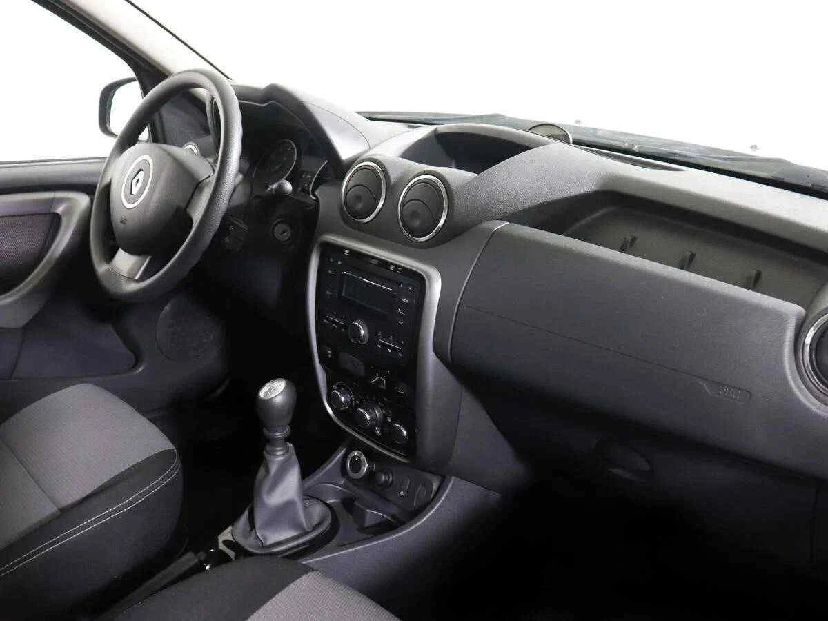 Renault Duster, Бежевый, 2013, Механическая, 135 л.с., цена от 591 000 руб.