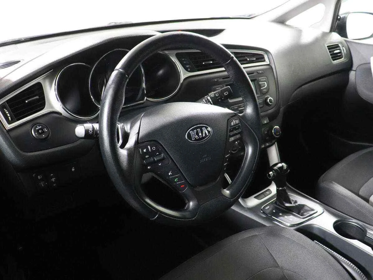 KIA Ceed, Черный, 2017, Автоматическая, 130 л.с., цена от 800 000 руб.