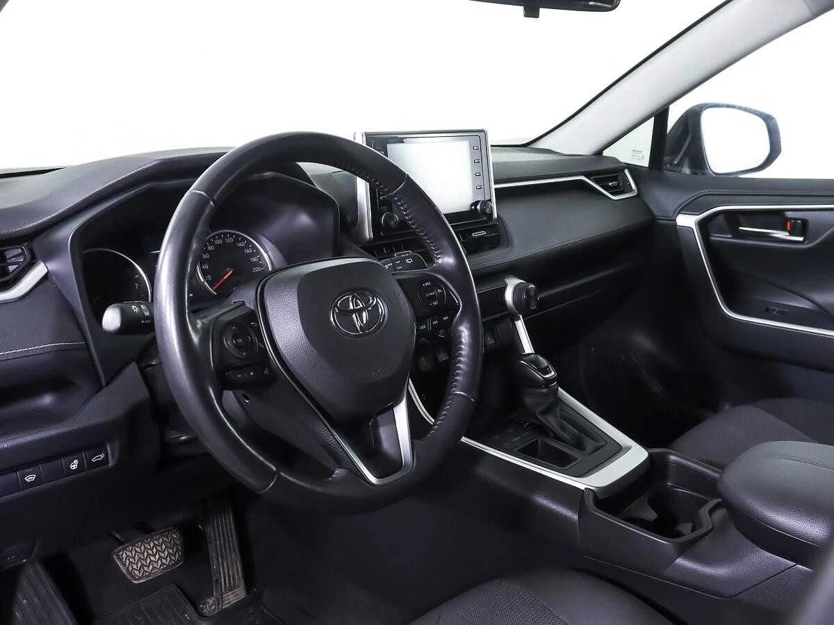 TOYOTA RAV4, Белый, 2020, Вариатор, 149 л.с., цена от 2 240 000 руб.
