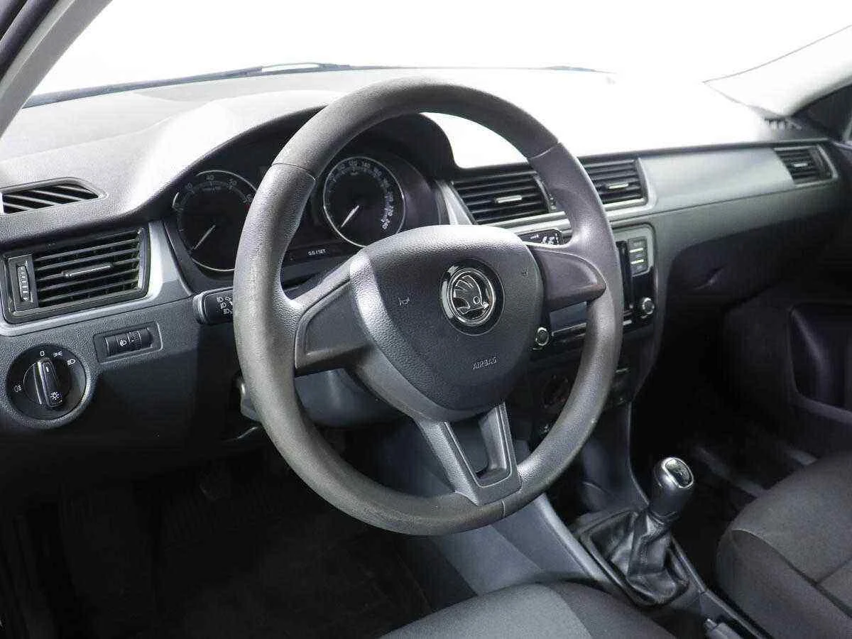 Skoda Rapid, Белый, 2018, Механическая, 90 л.с., цена от 630 000 руб.