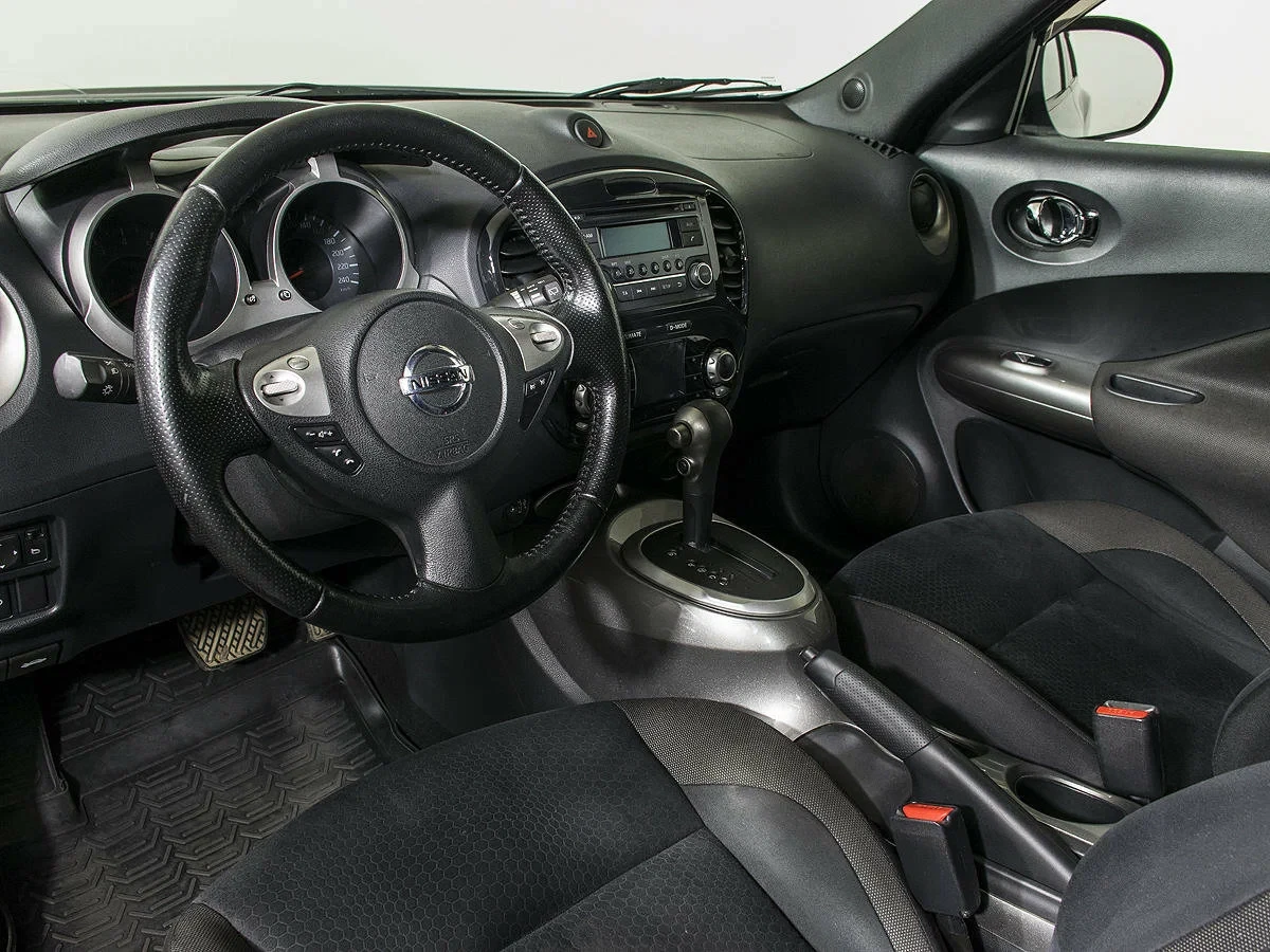 Nissan Juke, Серый, 2012, Вариатор, 117 л.с., цена от 499 700 руб.