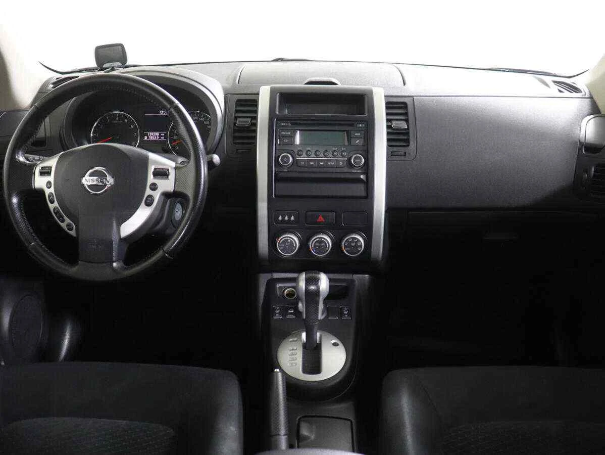 Nissan X-Trail, Серебряный, 2013, Вариатор, 141 л.с., цена от 765 000 руб.