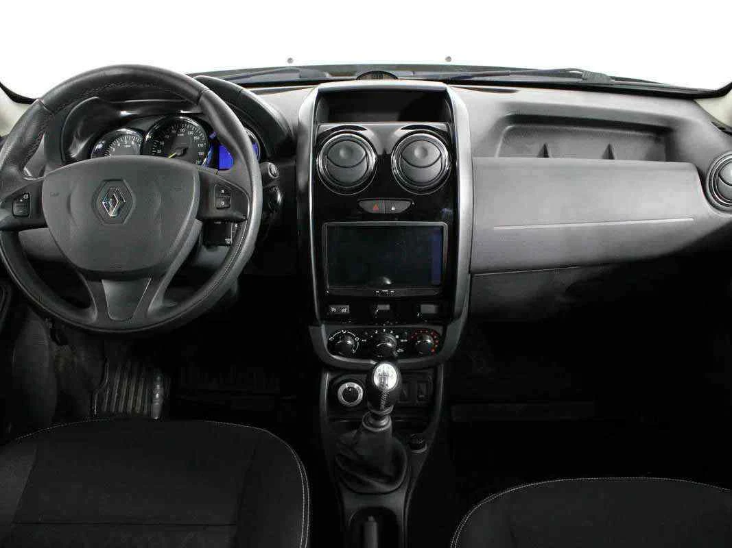 Renault Duster, Зеленый, 2016, Механическая, 114 л.с., цена от 975 000 руб.