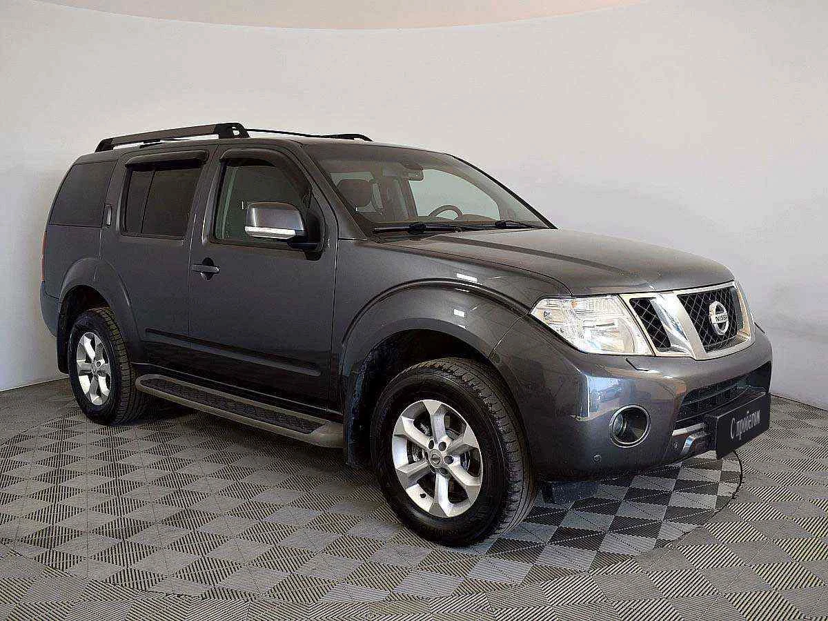 Nissan Pathfinder, Серый, 2011, Механическая, 190 л.с., цена от 898 000 руб.