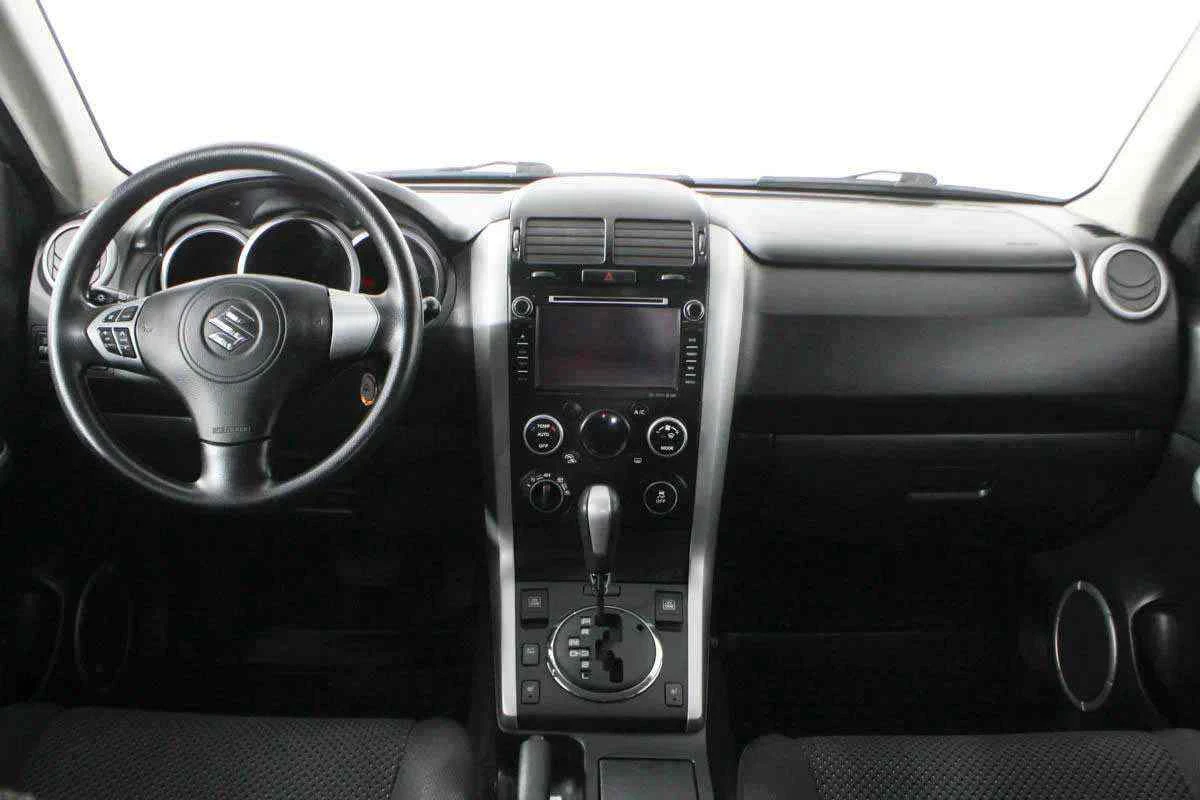 Suzuki Grand Vitara, Серый, 2011, Автоматическая, 169 л.с., цена от 565 000 руб.