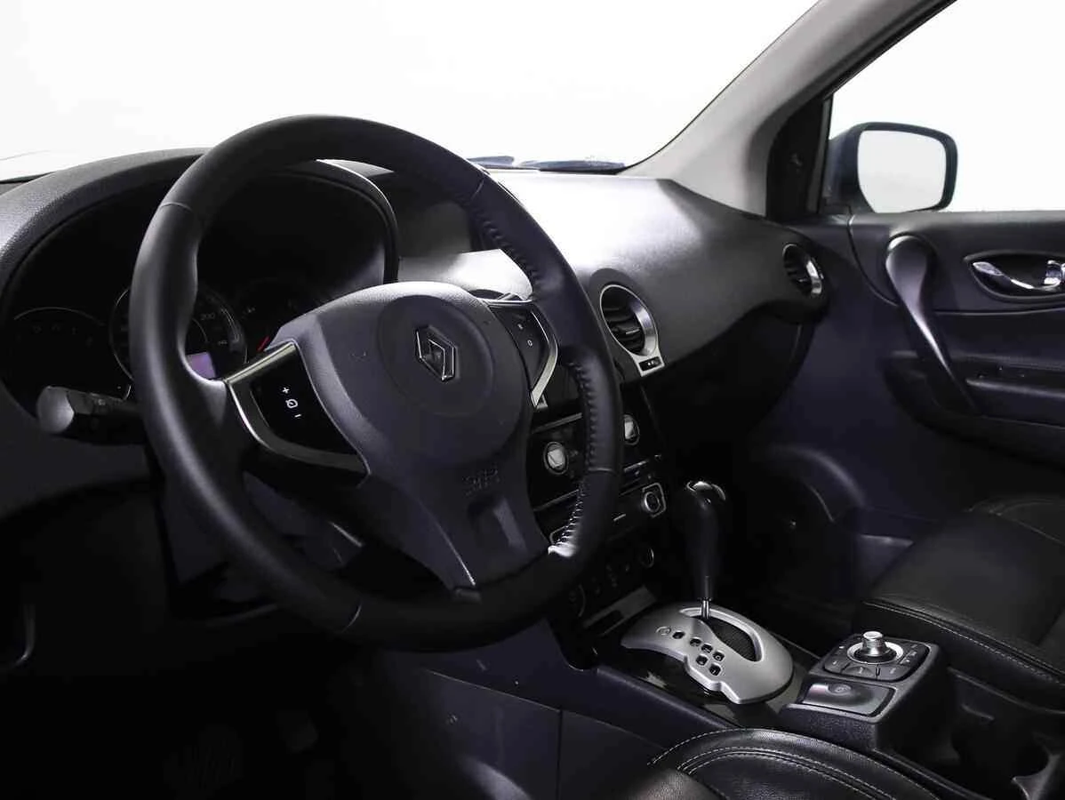 Renault Koleos, Белый, 2013, Вариатор, 171 л.с., цена от 696 000 руб.
