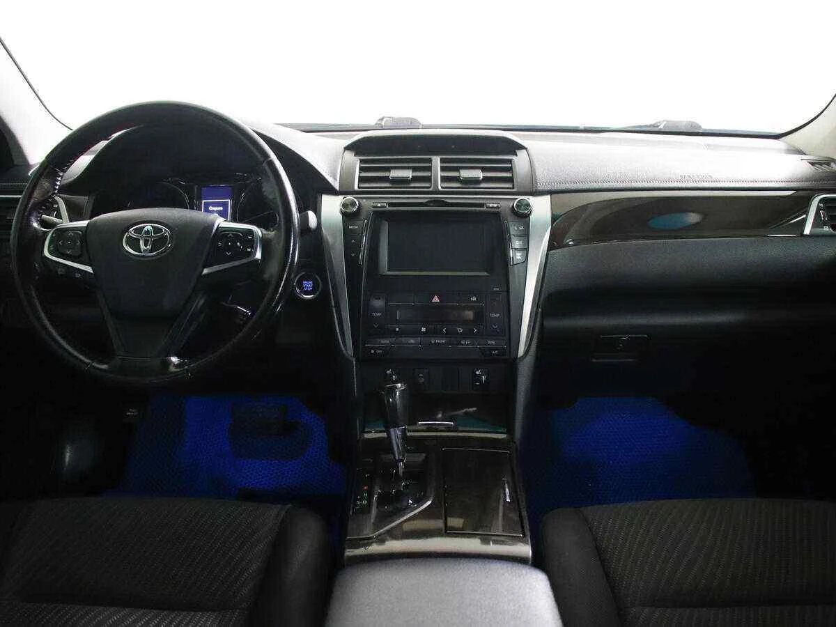 Toyota Camry, Серый, 2017, Автоматическая, 150 л.с., цена от 1 269 000 руб.