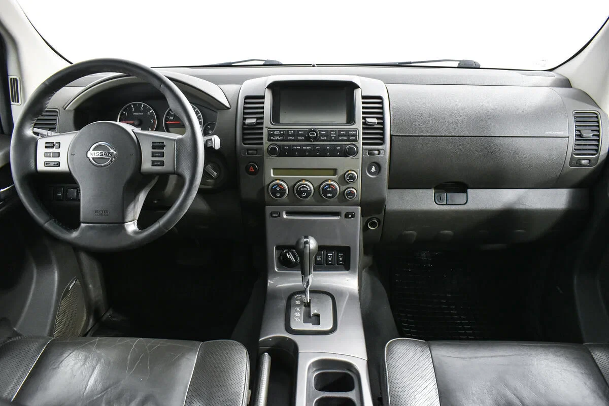 Nissan Pathfinder, Серебряный, 2008, Автоматическая, 174 л.с., цена от 793 000 руб.