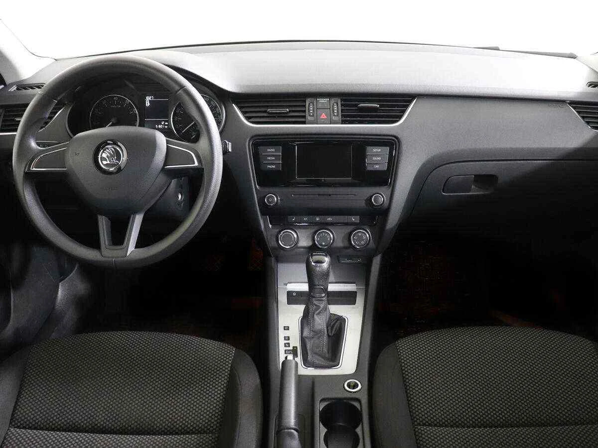 Skoda Octavia, Белый, 2014, Робот, 150 л.с., цена от 735 000 руб.