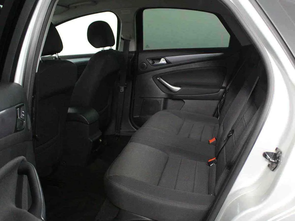 Ford Mondeo, Серебряный, 2013, Автоматическая, 161 л.с., цена от 596 000 руб.