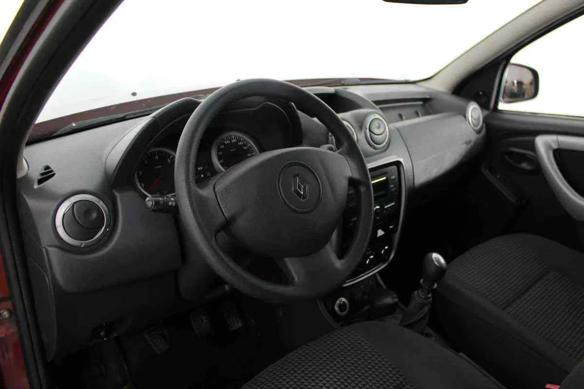 Renault Duster, Красный, 2012, Механическая, 135 л.с., цена от 513 000 руб.
