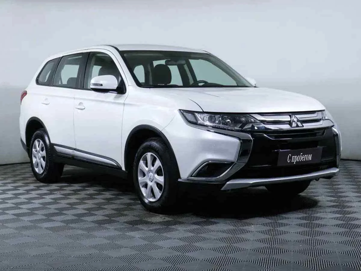 Mitsubishi Outlander, Белый, 2016, Вариатор, 167 л.с., цена от 1 269 000 руб.