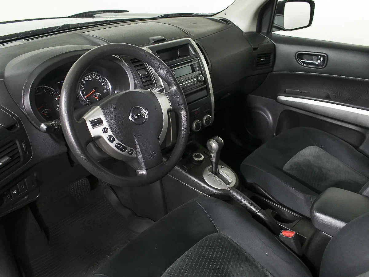 Nissan X-Trail, Черный, 2013, Вариатор, 141 л.с., цена от 921 000 руб.