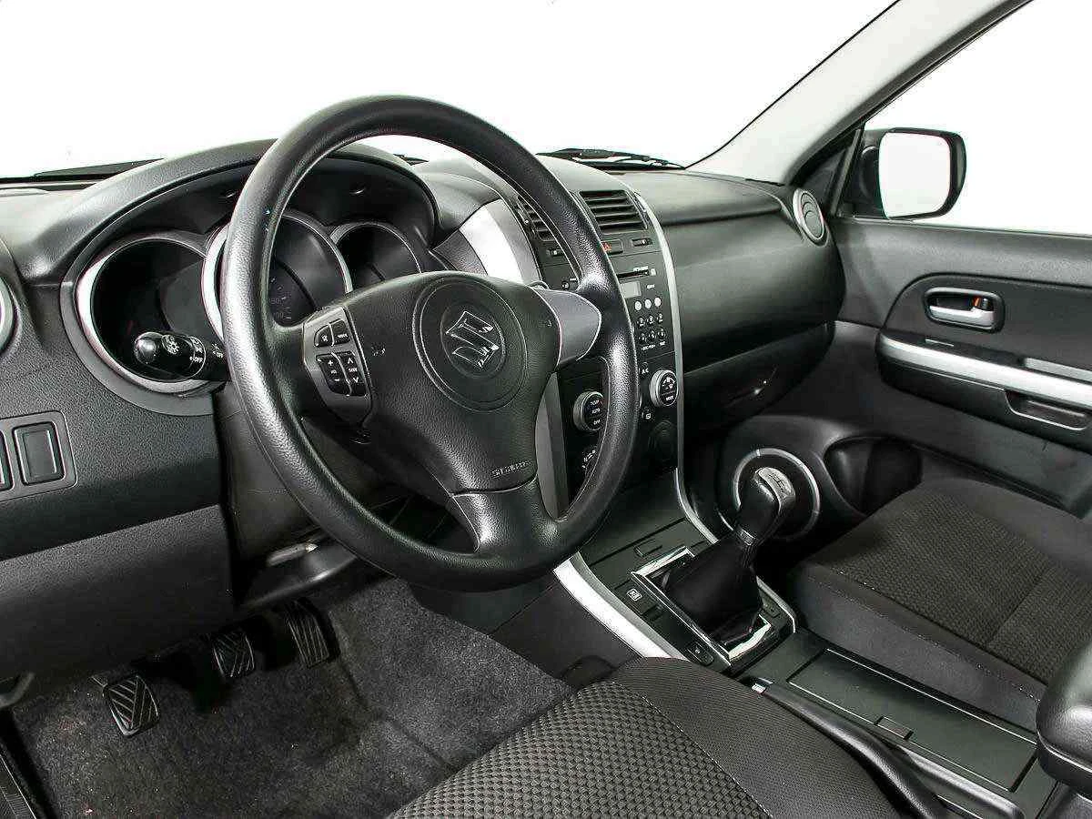Suzuki Grand Vitara, Серебряный, 2010, Механическая, 140 л.с., цена от 595 000 руб.