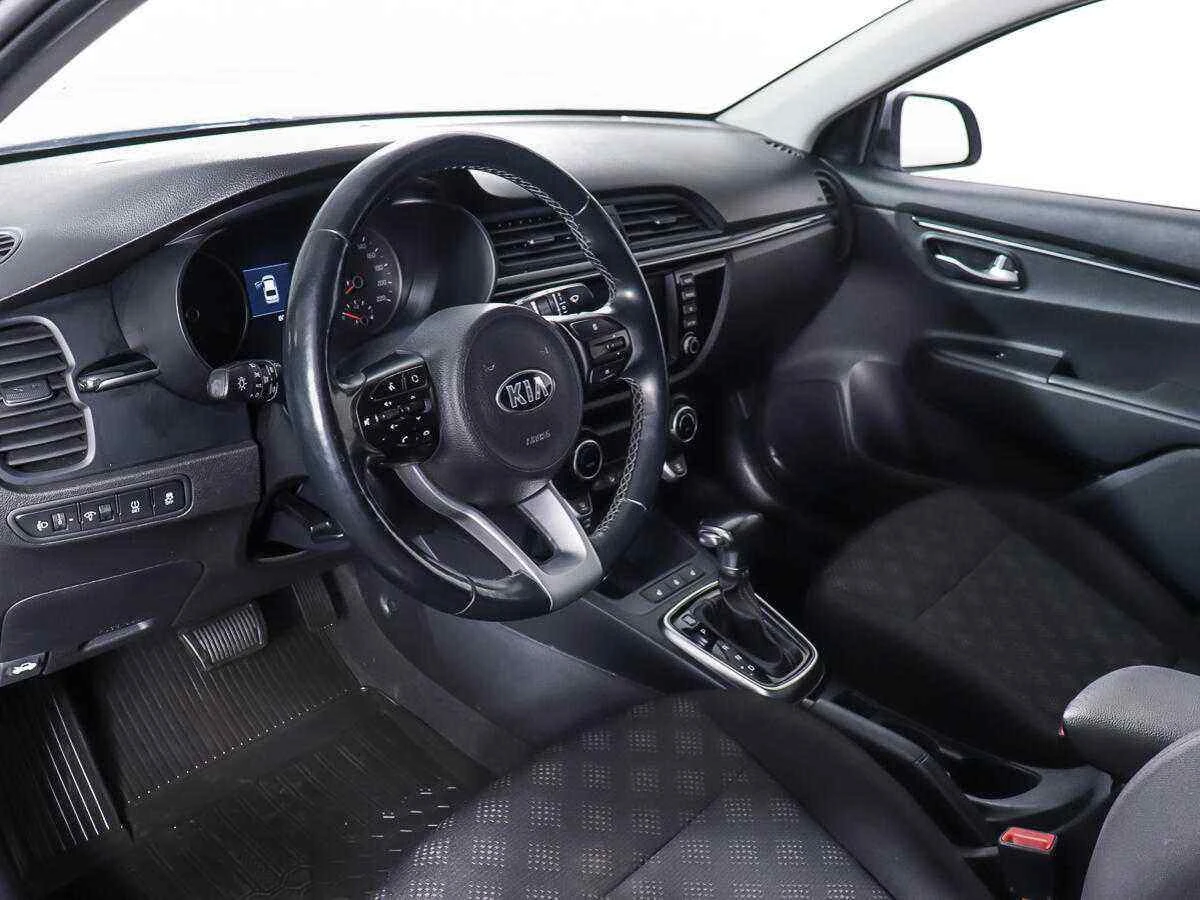 KIA Rio, Голубой, 2018, Автоматическая, 123 л.с., цена от 935 000 руб.