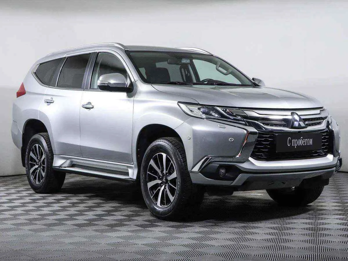 Mitsubishi Pajero Sport, Серебряный, 2018, Автоматическая, 181 л.с., цена от 2 471 500 руб.