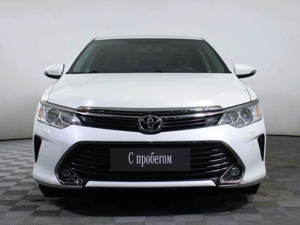 Toyota Camry, Белый, 2018, Автоматическая, 150 л.с., цена от 1 517 000 руб.