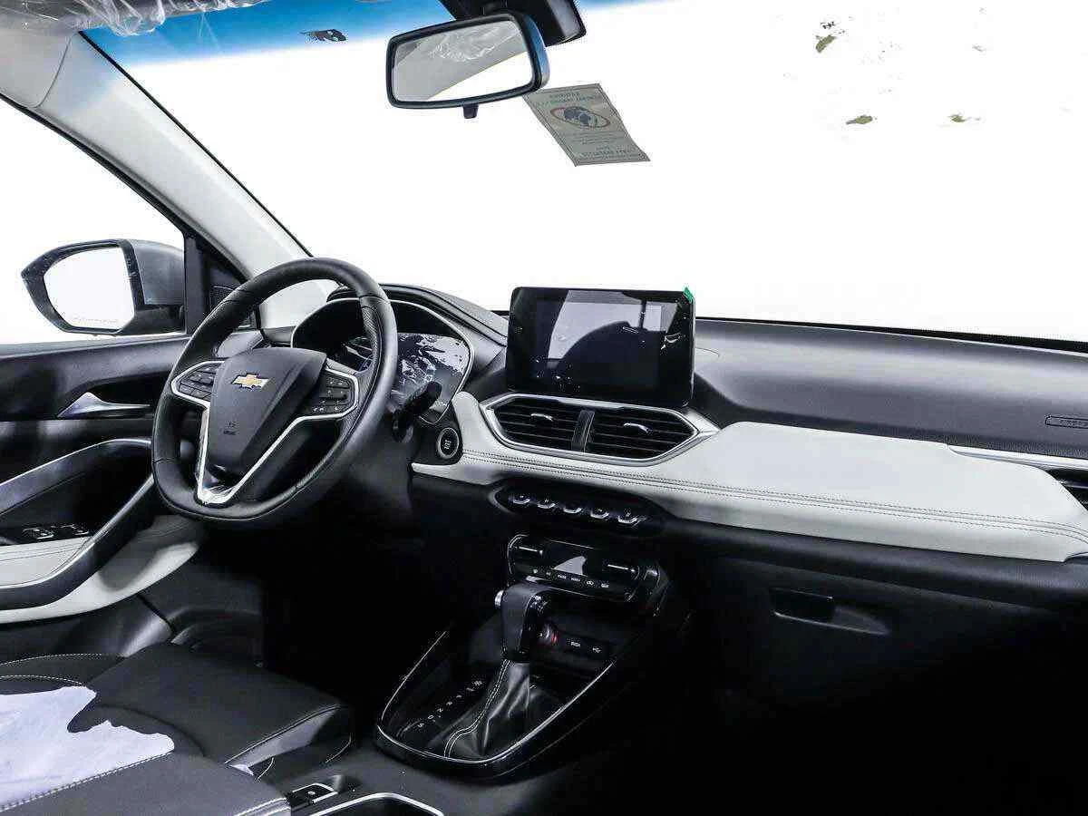 Chevrolet Captiva, Серый, 2022, Вариатор, 147 л.с., цена от 2 039 000 руб.