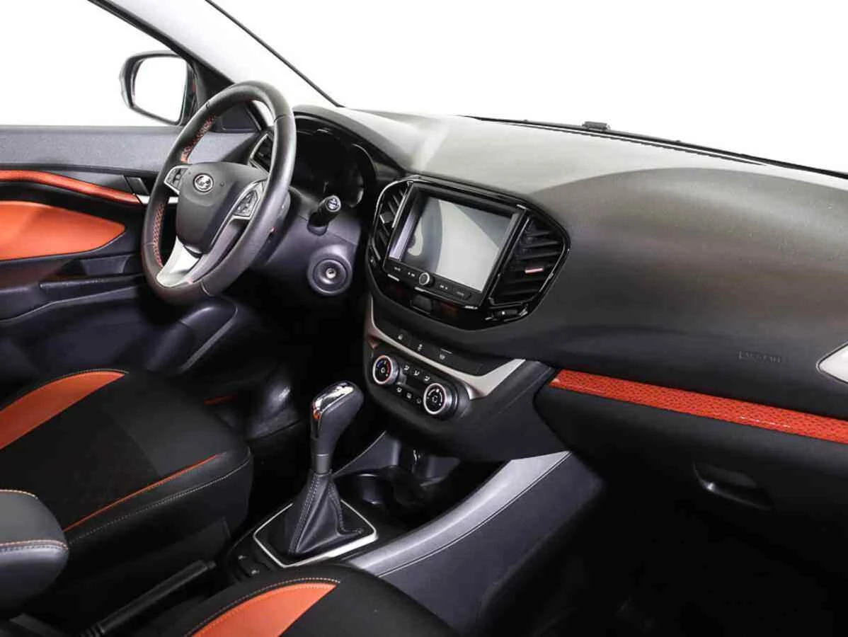 LADA Vesta SW Cross, Оранжевый, 2021, Вариатор, 113 л.с., цена от 823 000 руб.