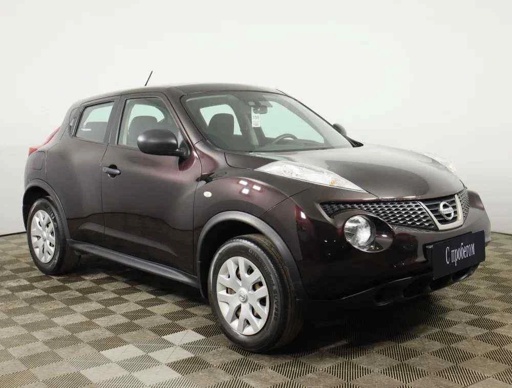 Nissan Juke, Фиолетовый, 2014, Механическая, 94 л.с., цена от 845 000 руб.