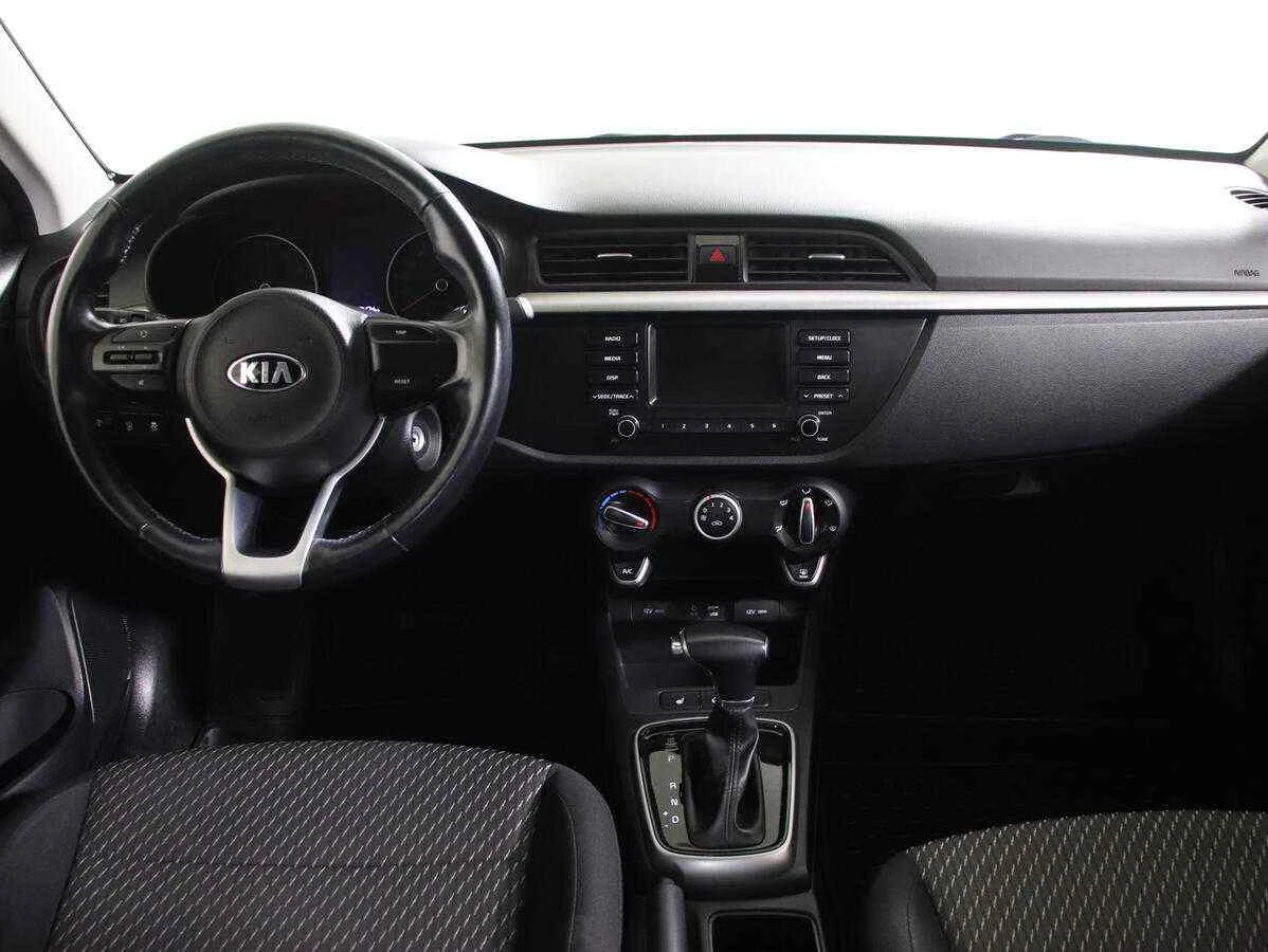 KIA Rio, Серебряный, 2019, Автоматическая, 123 л.с., цена от 929 000 руб.