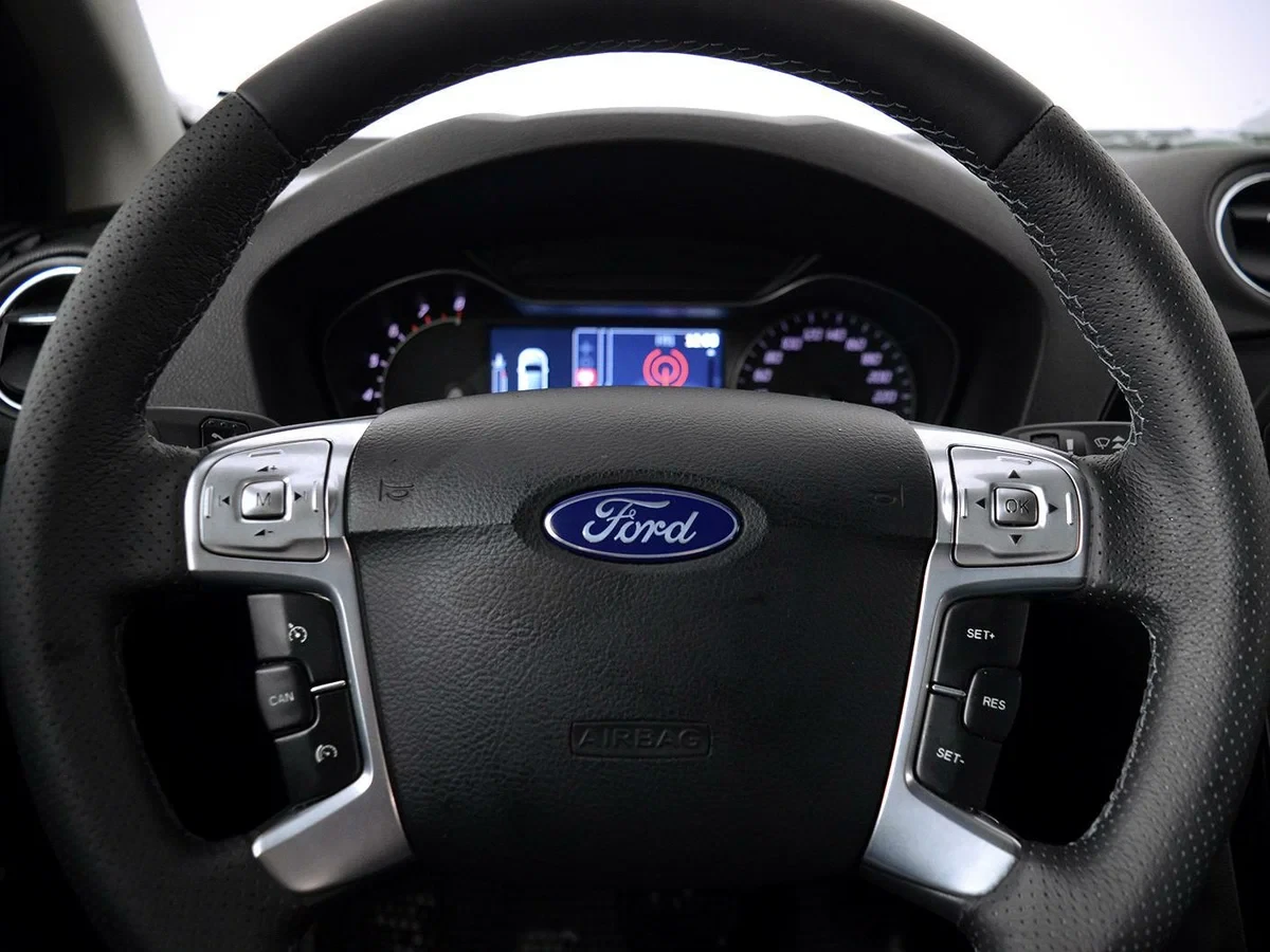 Ford Mondeo, Белый, 2014, Механическая, 200 л.с., цена от 978 000 руб.