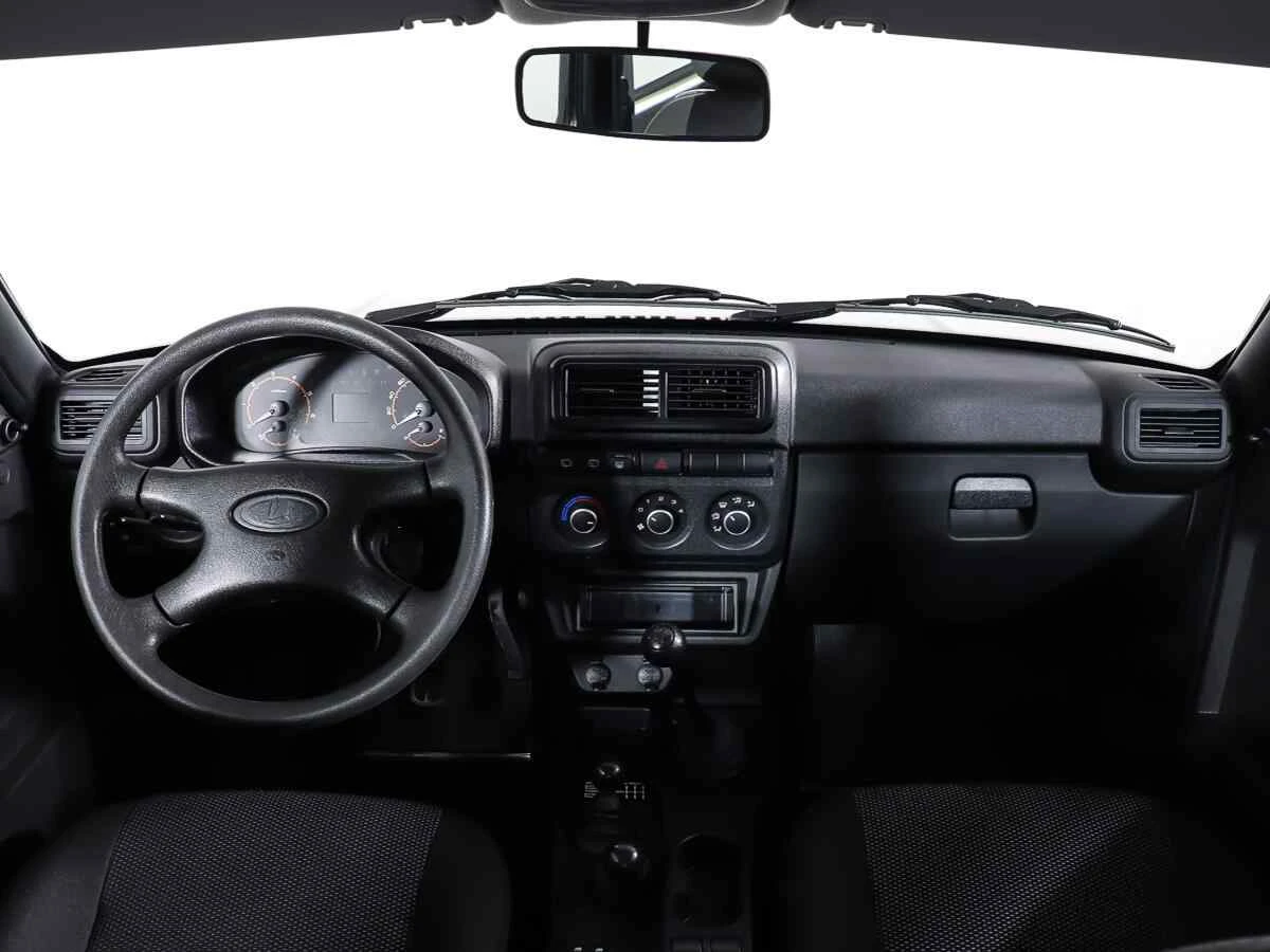 LADA Niva Legend, Коричневый, 2022, Механическая, 83 л.с., цена от 445 000 руб.