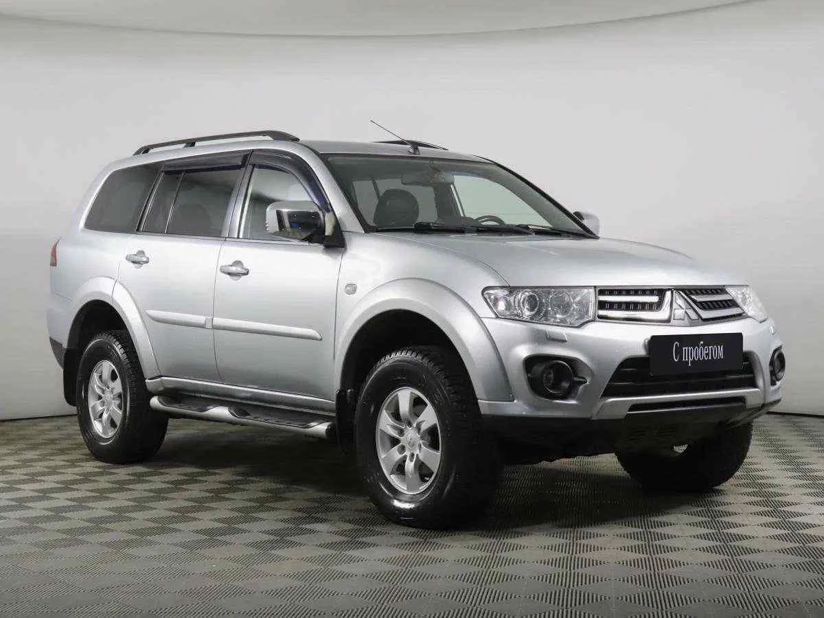 Mitsubishi Pajero Sport, Серебряный, 2014, Автоматическая, 178 л.с., цена от 1 489 000 руб.