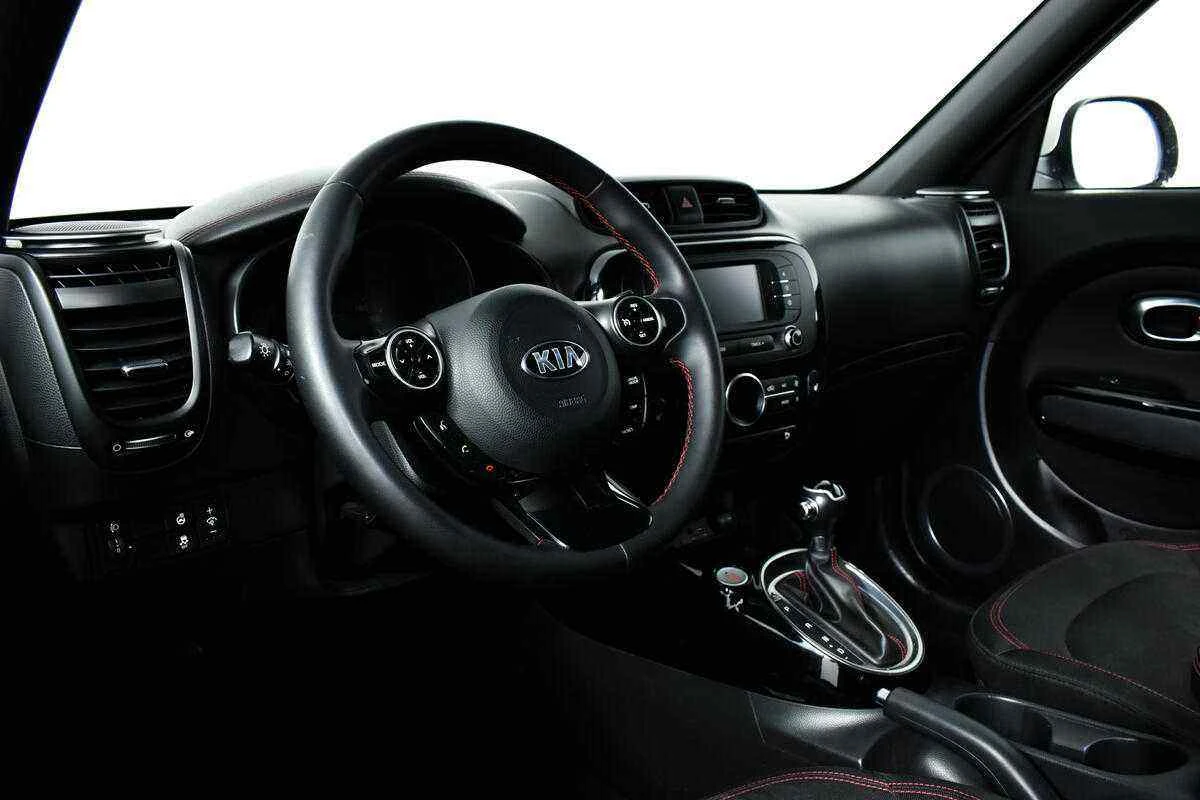 KIA Soul, Белый, 2018, Автоматическая, 150 л.с., цена от 1 140 000 руб.
