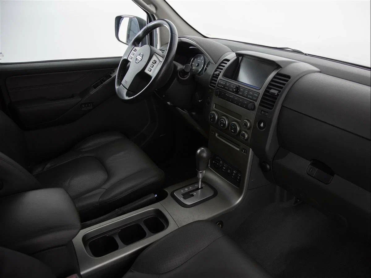 Nissan Pathfinder, Серебряный, 2008, Автоматическая, 174 л.с., цена от 832 000 руб.