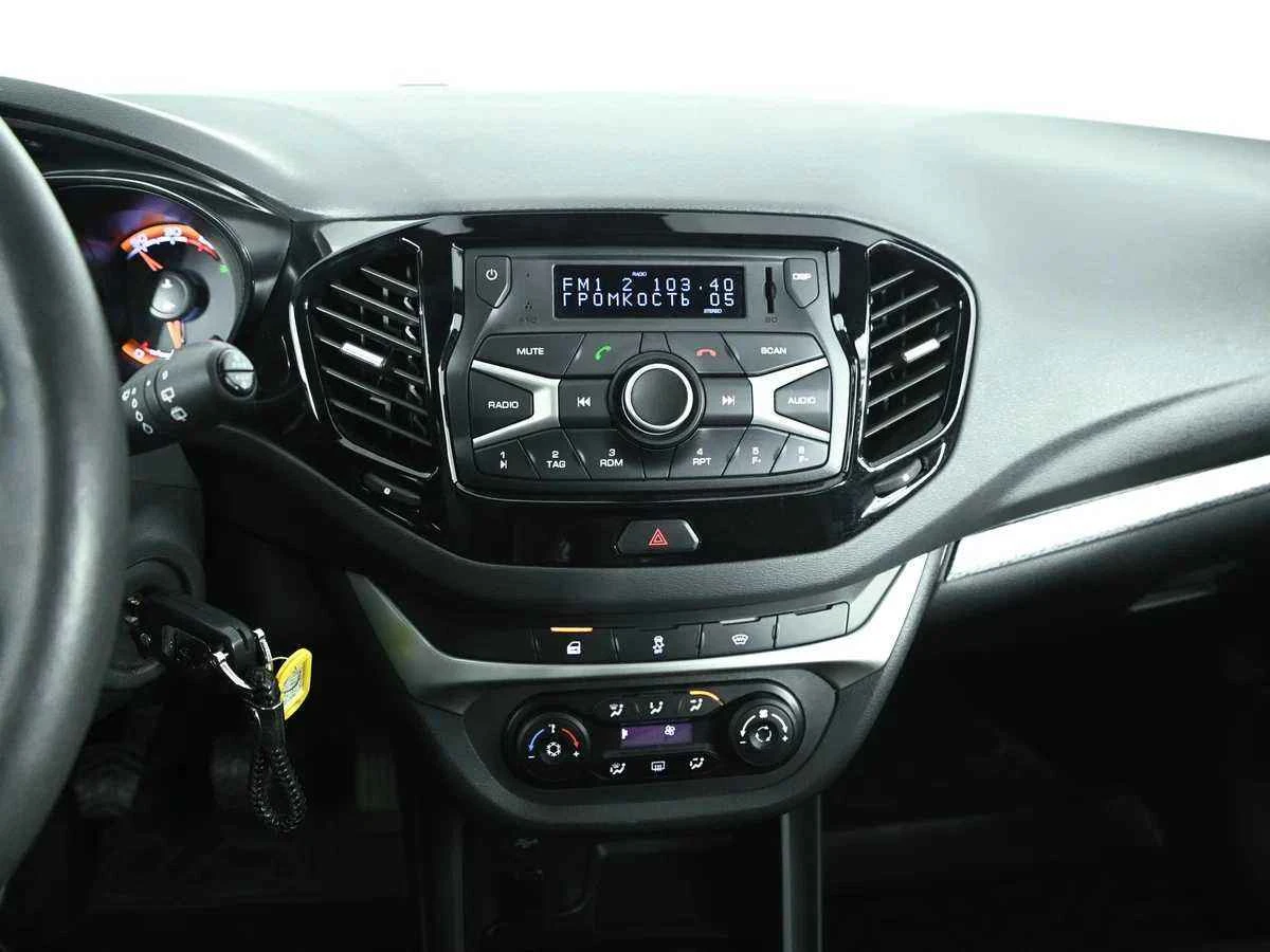 LADA Vesta SW Cross, Синий, 2020, Механическая, 106 л.с., цена от 870 000 руб.