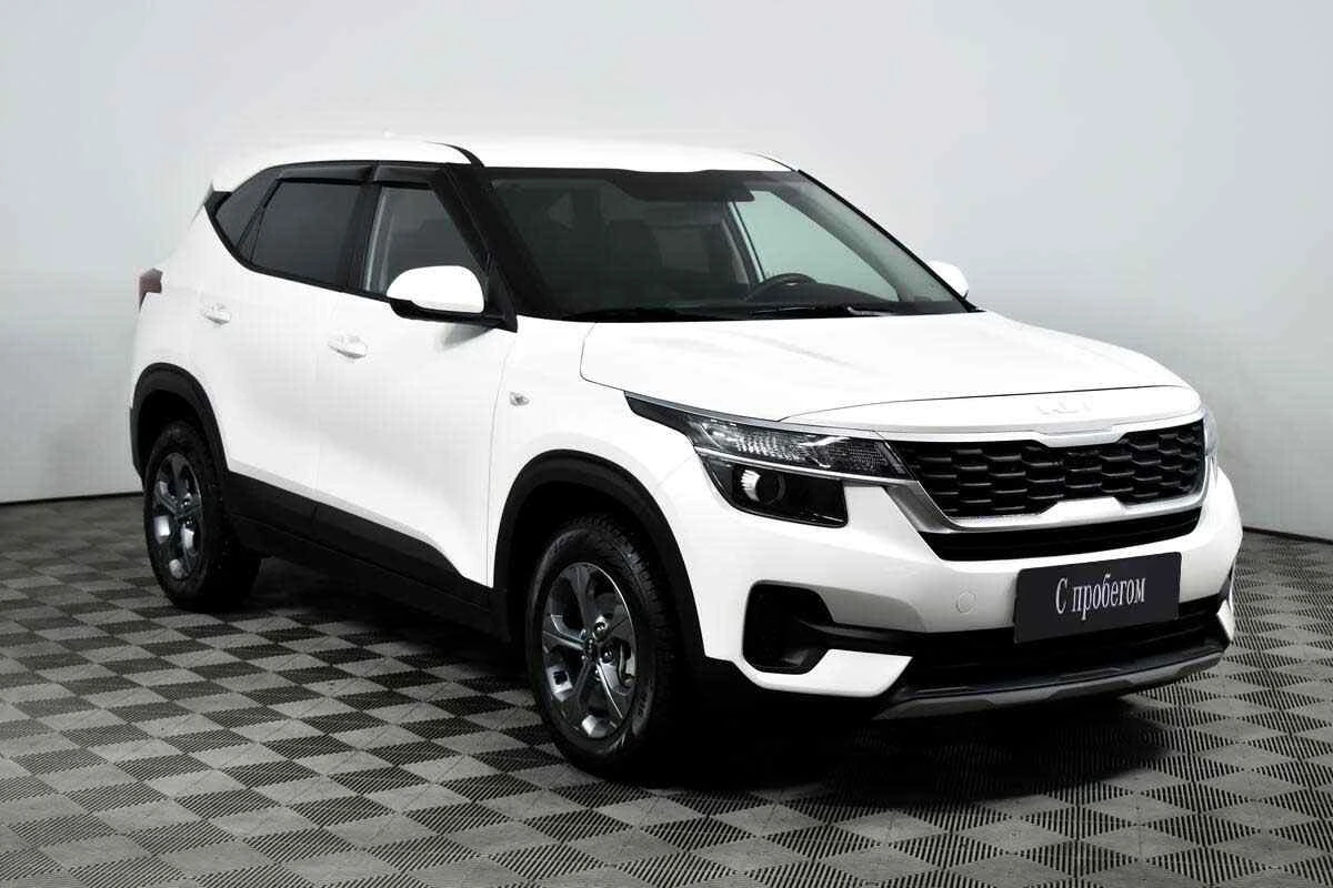 KIA Seltos, Белый, 2022, Вариатор, 149 л.с., цена от 1 835 000 руб.