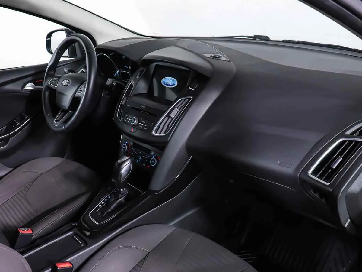 Ford Focus, Серый, 2019, Робот, 125 л.с., цена от 985 000 руб.