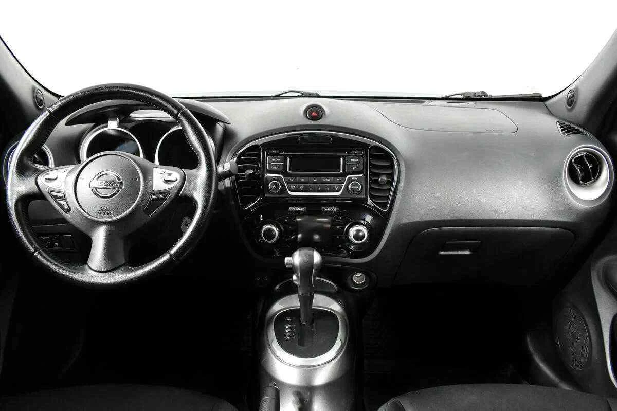 Nissan Juke, Серебряный, 2015, Вариатор, 117 л.с., цена от 933 500 руб.