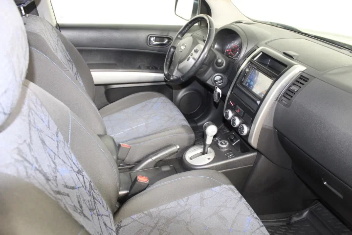 Nissan X-Trail, Серый, 2011, Вариатор, 141 л.с., цена от 784 500 руб.