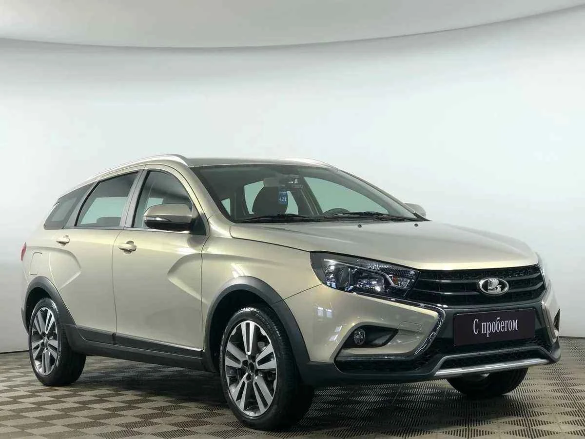 LADA Vesta SW Cross, Серебряный, 2018, Робот, 122 л.с., цена от 700 000 руб.