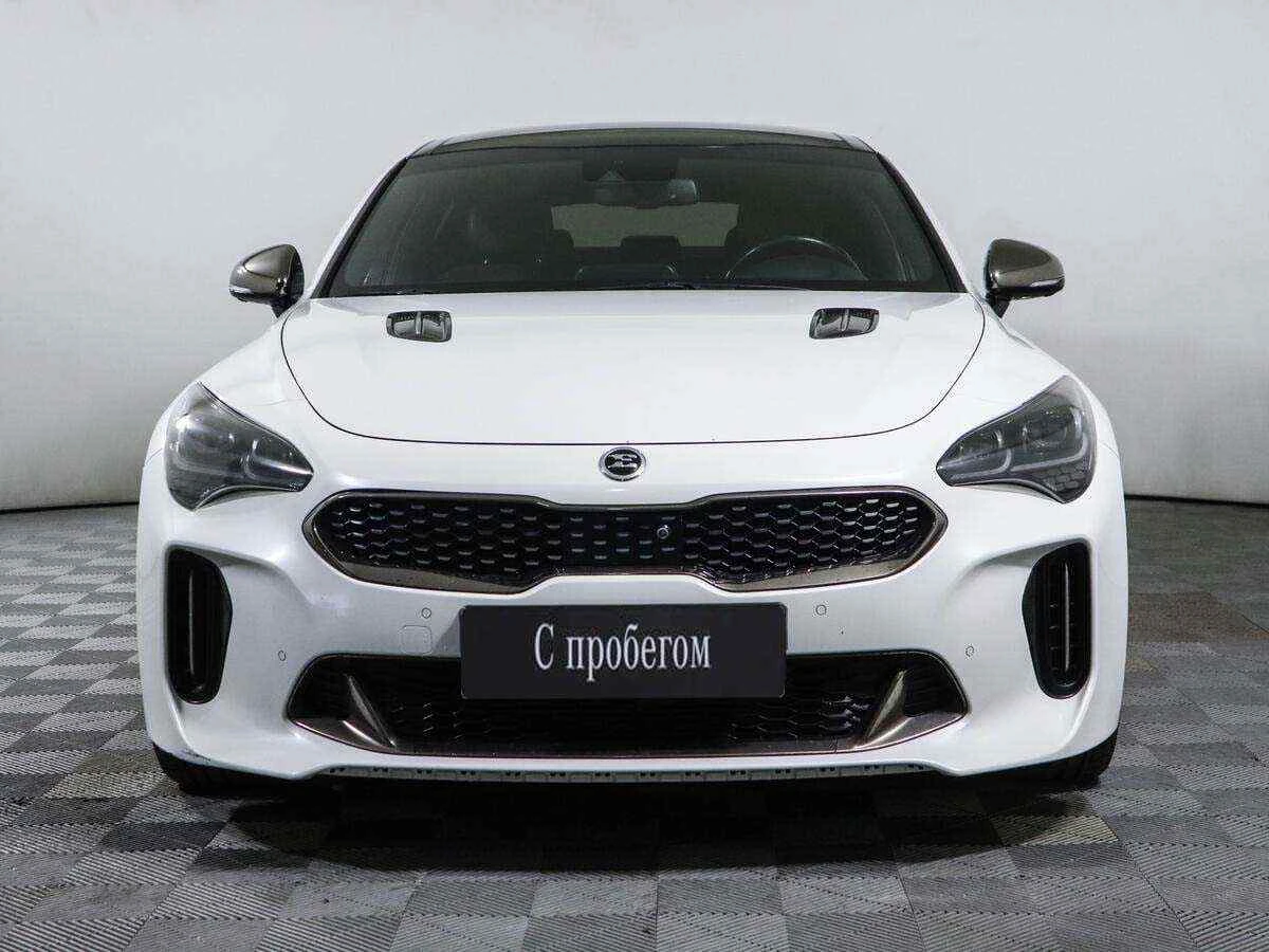 KIA Stinger, Белый, 2018, Автоматическая, 370 л.с., цена от 2 550 000 руб.