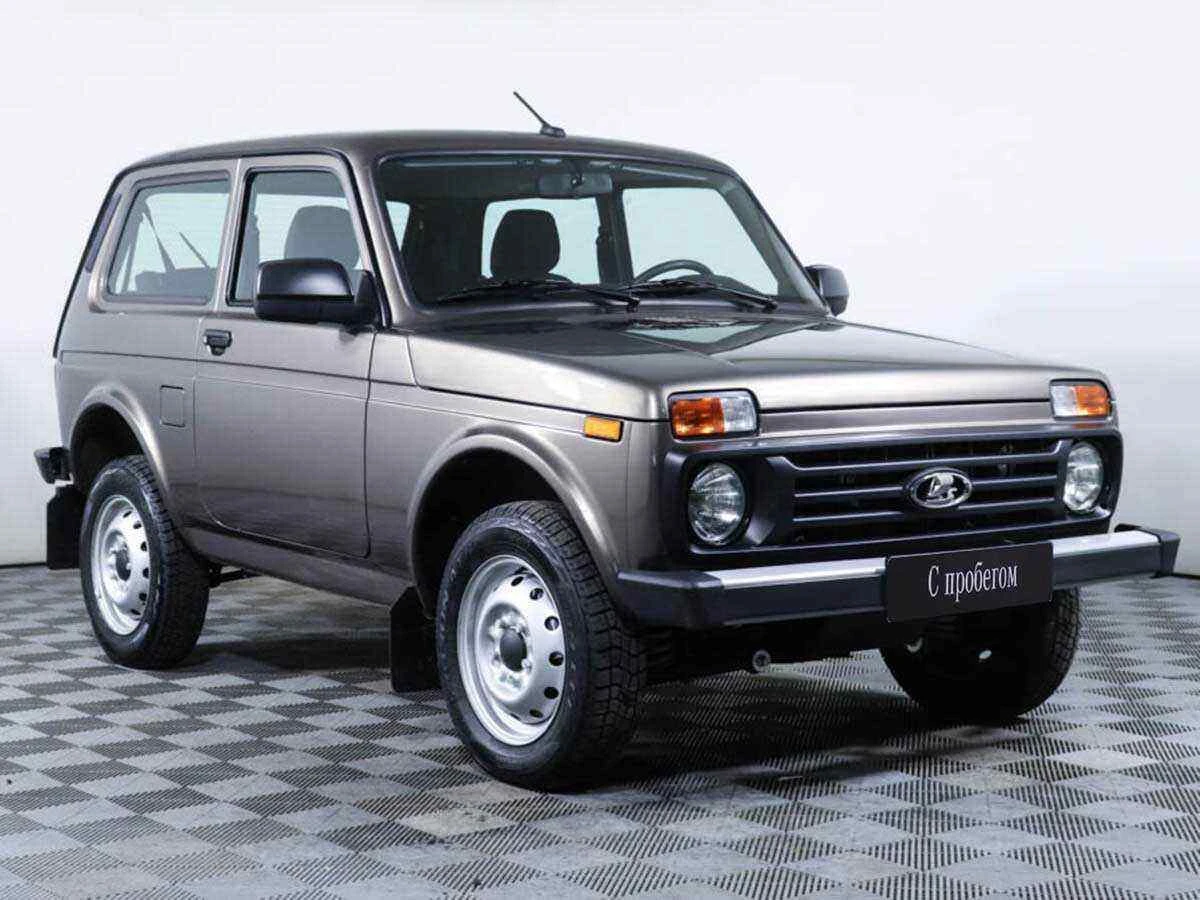 LADA Niva Legend, Коричневый, 2022, Механическая, 83 л.с., цена от 446 000 руб.