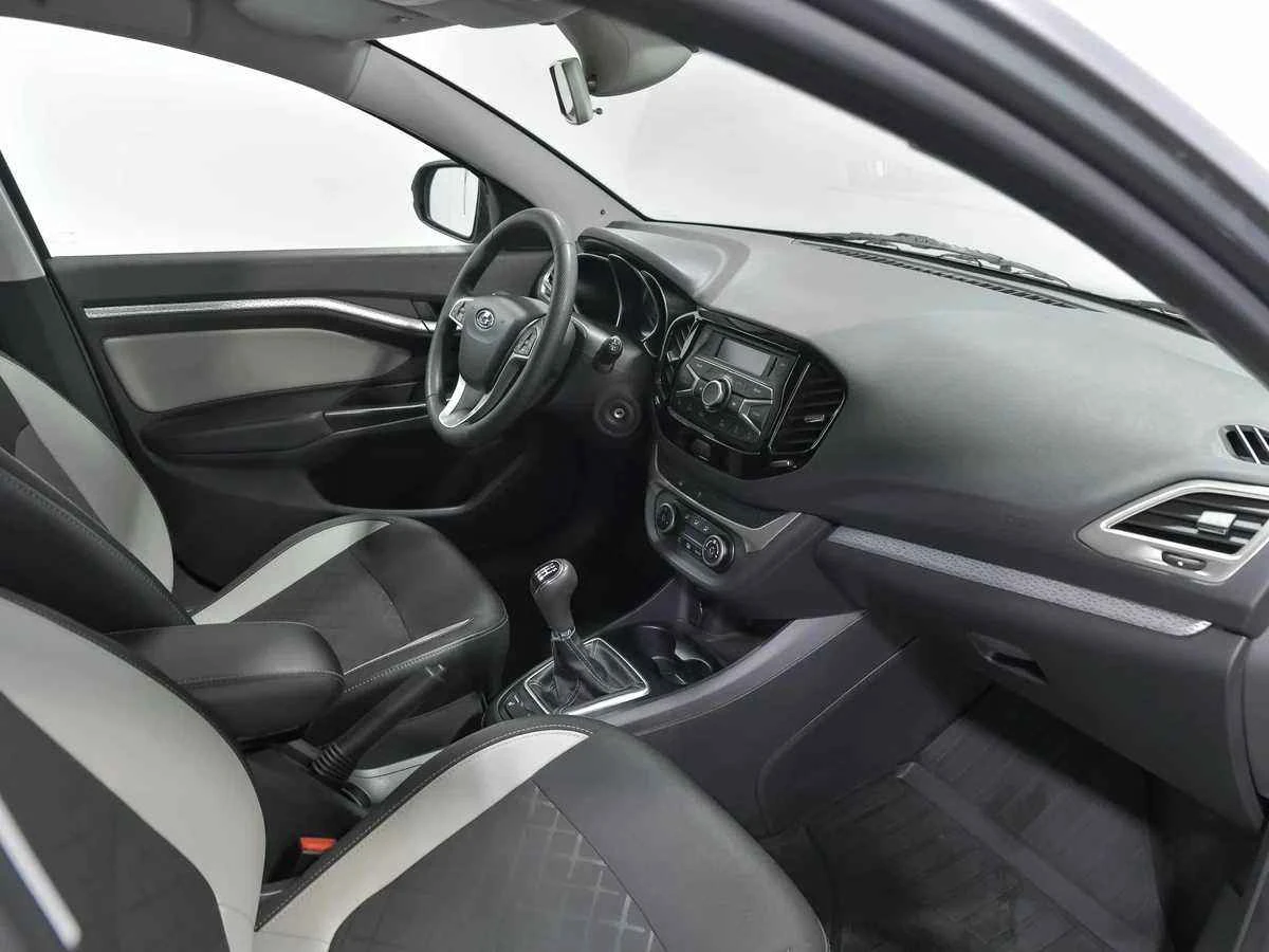LADA Vesta SW Cross, Серый, 2018, Механическая, 122 л.с., цена от 724 000 руб.