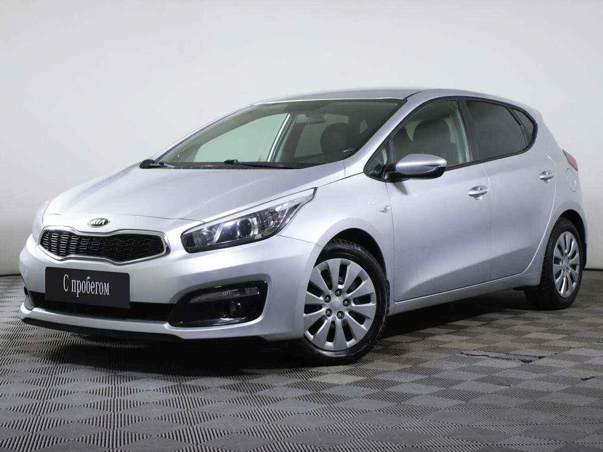 KIA Ceed, Серебряный, 2017, Робот, 130 л.с., цена от 910 000 руб.