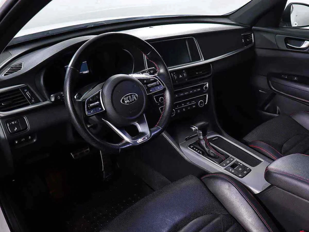 KIA Optima, Белый, 2018, Автоматическая, 188 л.с., цена от 1 382 000 руб.